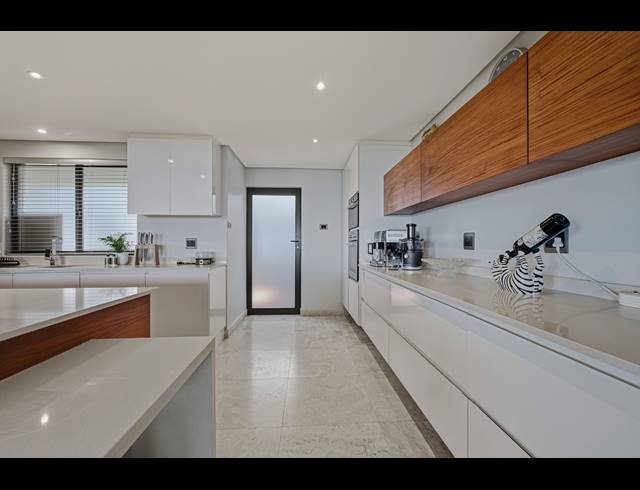 4 BEDROOM FREESTANDING FOR SALE IN BALLITO CENTRAL